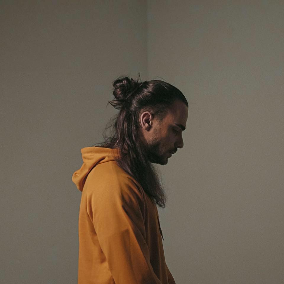 Abrigo - Diogo Piçarra